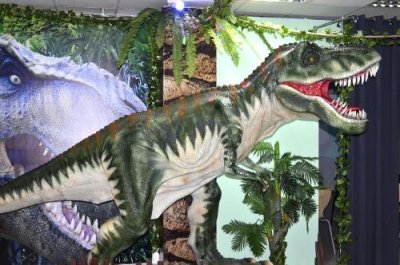 Открывается новая выставка динозавров 